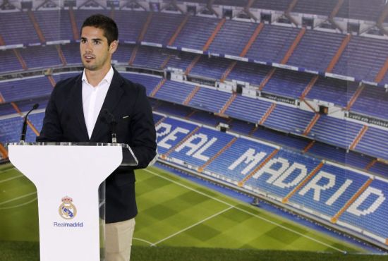 每体：梅西晚饭后去了诺坎普，今晨坐飞机前往国家队报到