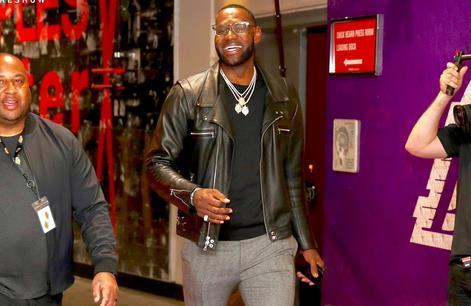 完美游戏角色：成品人与精品人的投资策略对比