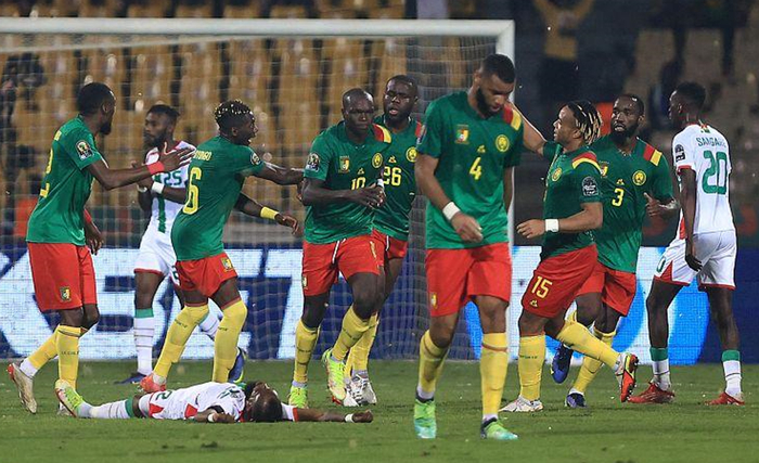 记者：切尔西准备向雷恩提交对雅凯的首份报价，约5000万欧