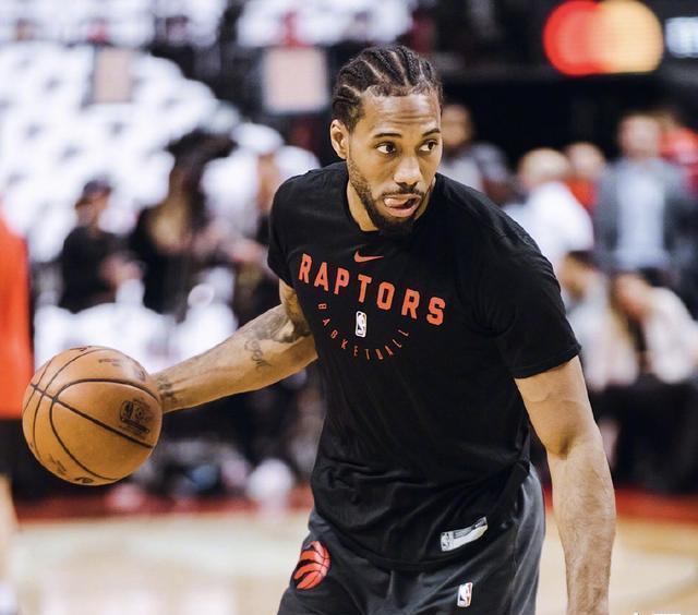 🏎️F1｜我们全体成员祝您节日快乐💚＂