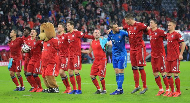 ▶️ 皇家马德里1-0皇家贝蒂斯 来源：皇马官方推特2️⃣ 下半场开始！