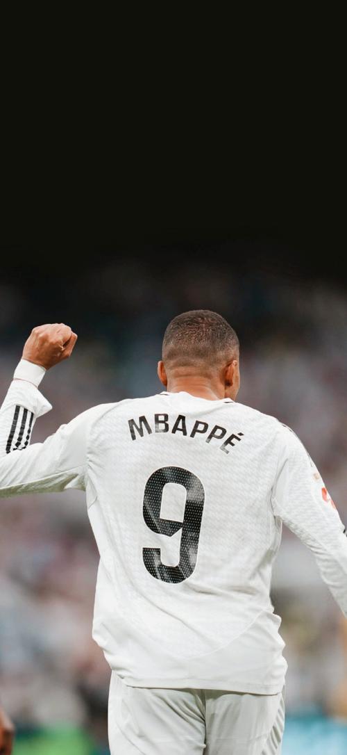 [中超]古斯塔沃头球摆渡 加布里埃尔扫射破门